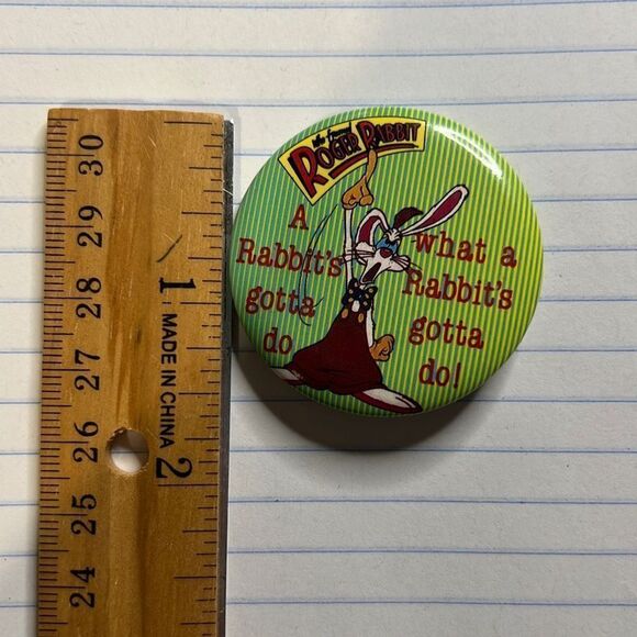 Rodger Rabbit Pin - Picture 3 of 3